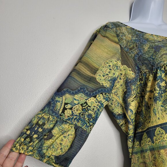 Live and Let Live yellow blue grunge boho art to wear 3/4 sleeve top size large - Picture 3 of 7
